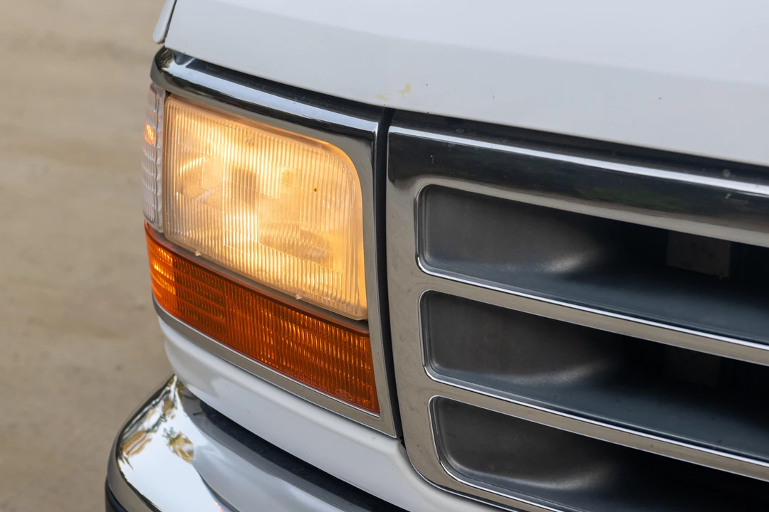 1994 Ford Bronco 5th Gen - Image 16 of 31