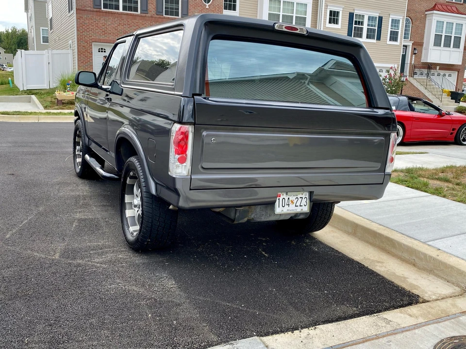 1994 Ford Bronco 5th Gen - Image 9 of 21