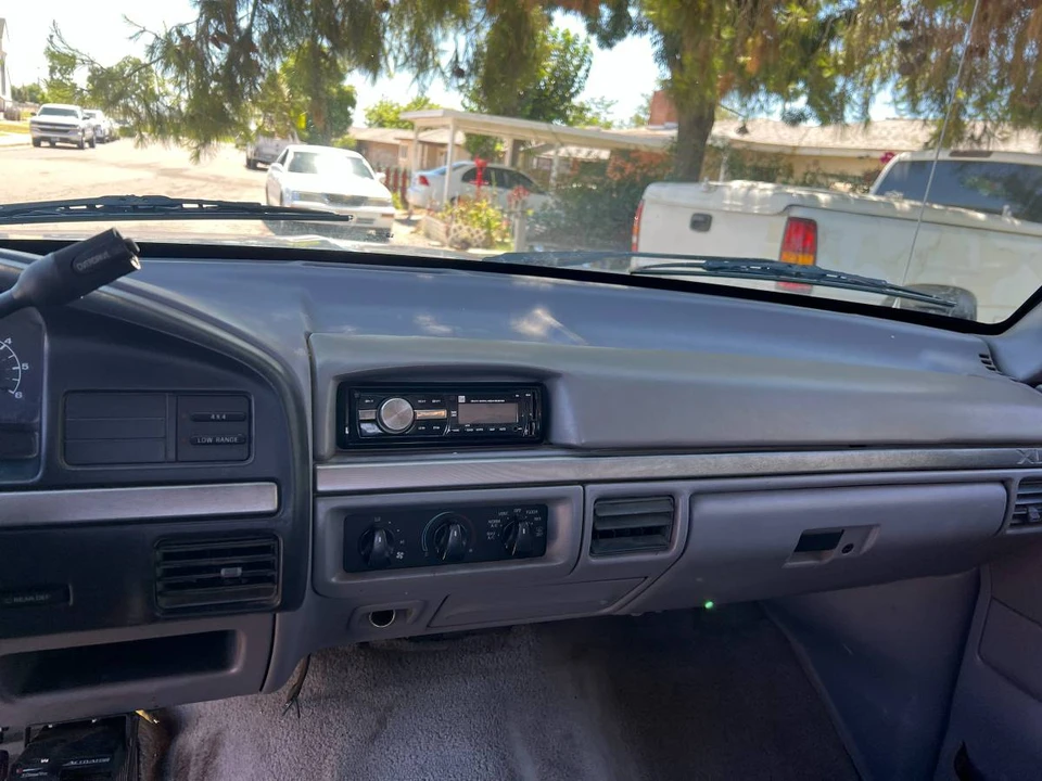 1994 Ford Bronco 5th Gen - Image 15 of 17
