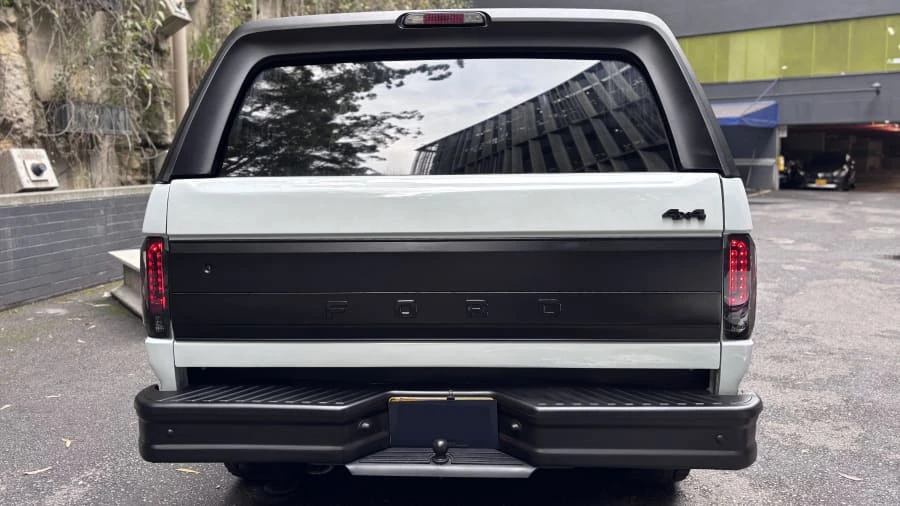 1994 Ford Bronco 5th Gen - Image 5 of 18