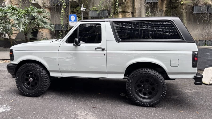 1994 Ford Bronco 5th Gen - Image 2 of 18