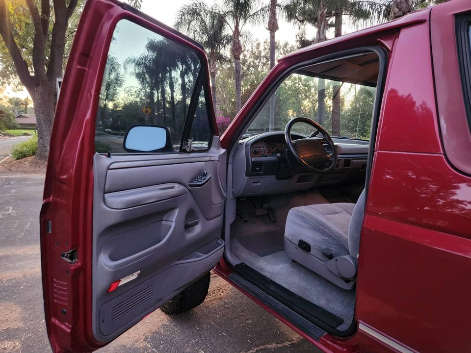1994 Ford Bronco 5th Gen - Image 9 of 19