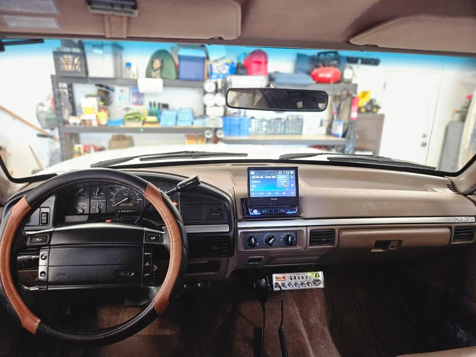 1994 Ford Bronco 5th Gen - Image 15 of 22