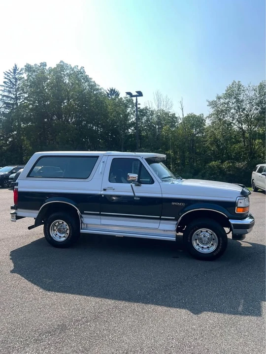 1994 Ford Bronco 5th Gen - Image 4 of 20