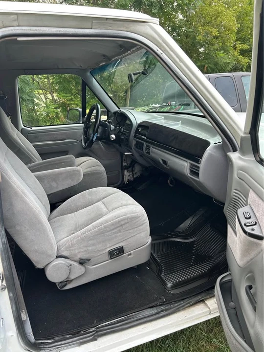 1994 Ford Bronco 5th Gen - Image 2 of 7