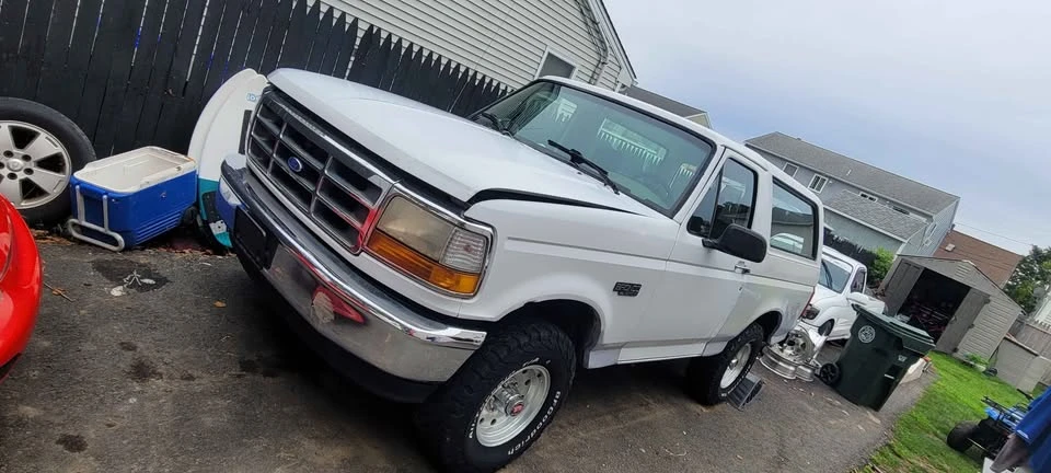 1994 Ford Bronco 5th Gen - Image 2 of 9
