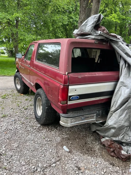 1994 Ford Bronco 5th Gen - Image 2 of 13