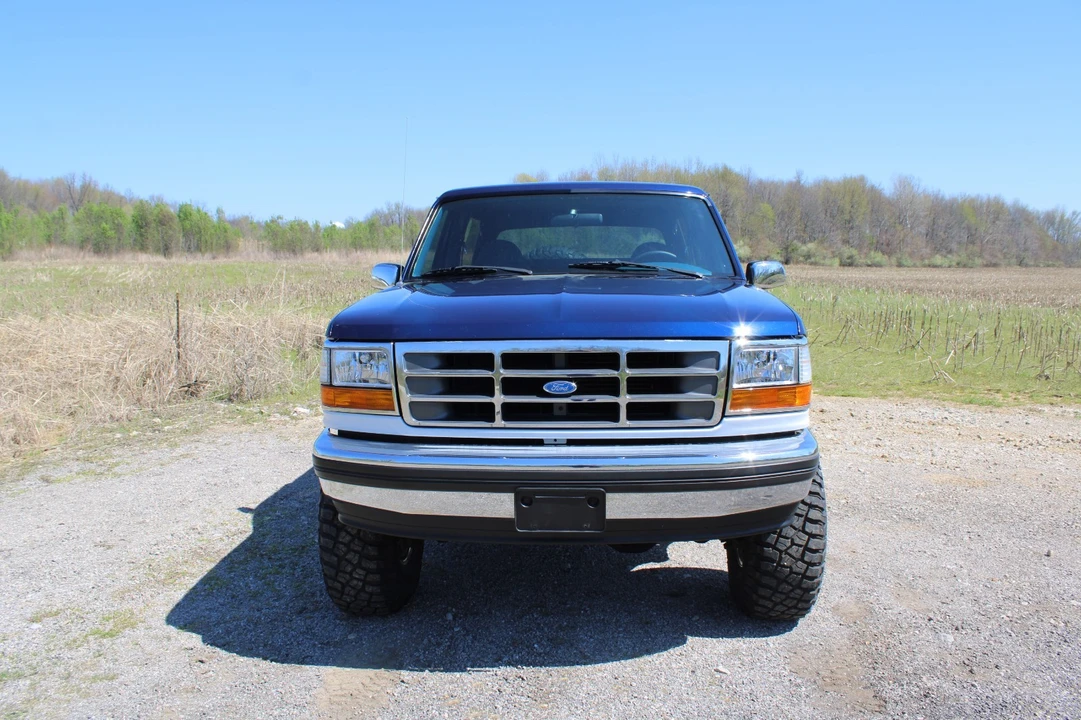 1994 Ford Bronco 5th Gen - Image 3 of 17