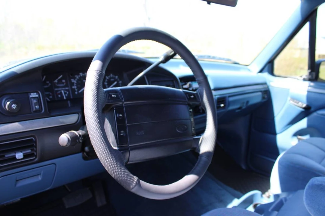 1994 Ford Bronco 5th Gen - Image 2 of 6