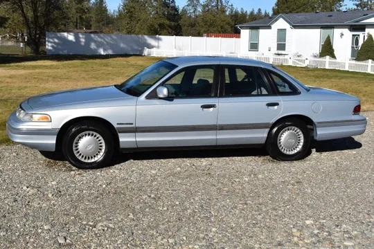 1994 Ford Crown Victoria - Image 3 of 7