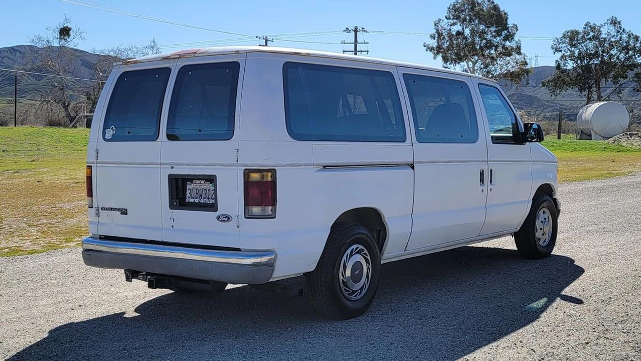 1994 Ford Econoline Van - Image 7 of 21