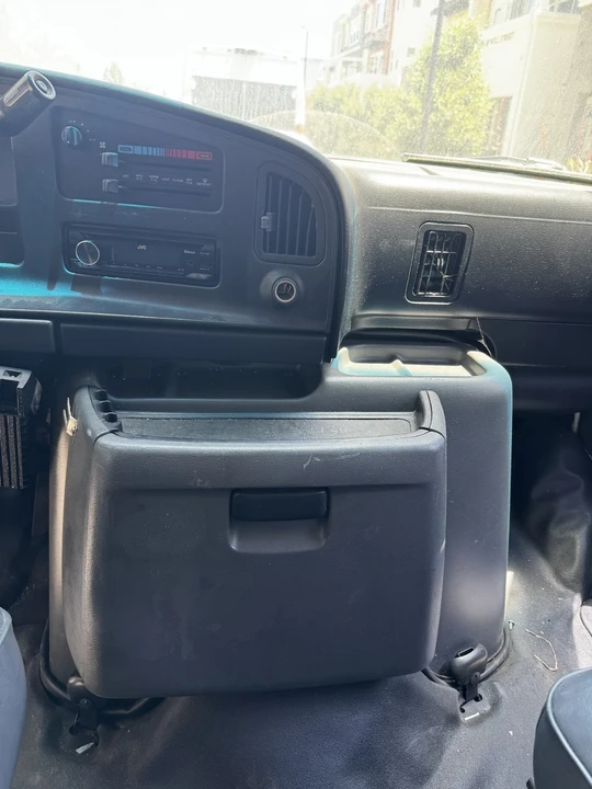 1994 Ford Econoline Van - Image 9 of 13