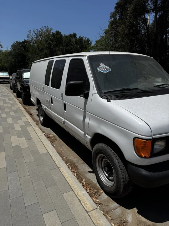 1994 Ford Econoline Van - Image 2 of 13