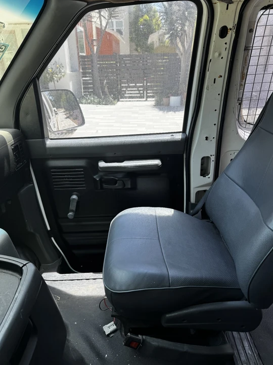 1994 Ford Econoline Van - Image 11 of 13