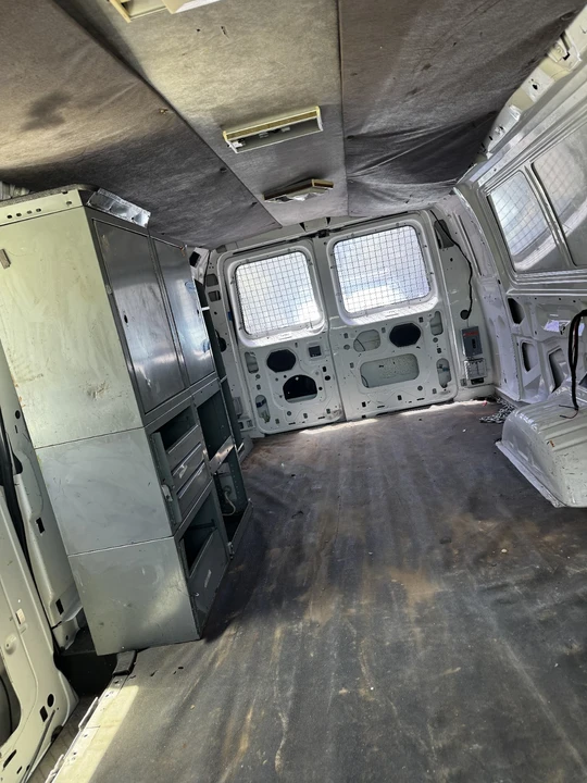 1994 Ford Econoline Van - Image 12 of 13