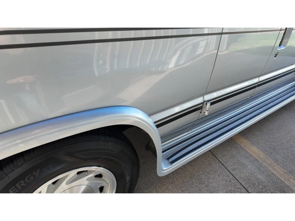 1994 Ford Econoline Van - Image 21 of 31