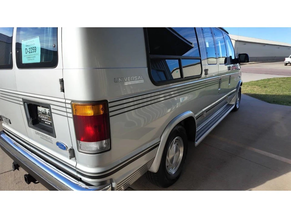 1994 Ford Econoline Van - Image 7 of 31