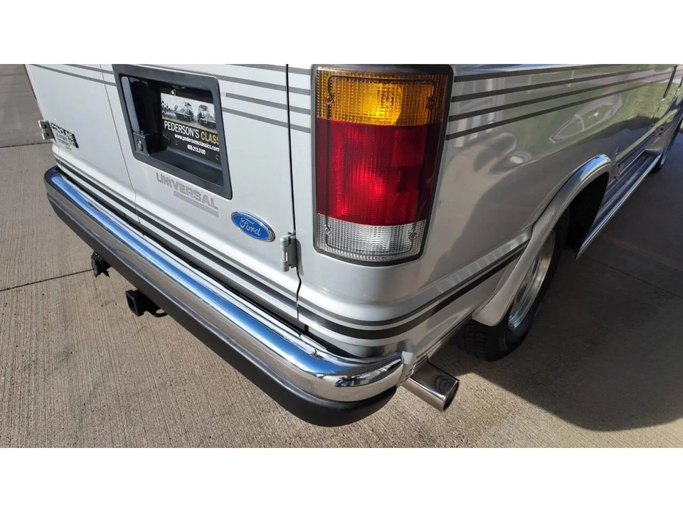 1994 Ford Econoline Van - Image 19 of 31