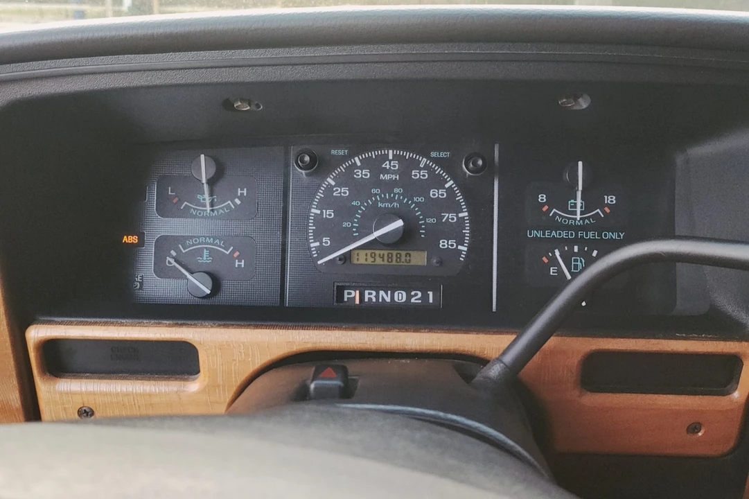 1994 Ford Econoline Van - Image 5 of 8