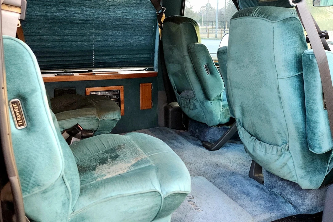 1994 Ford Econoline Van - Image 4 of 8