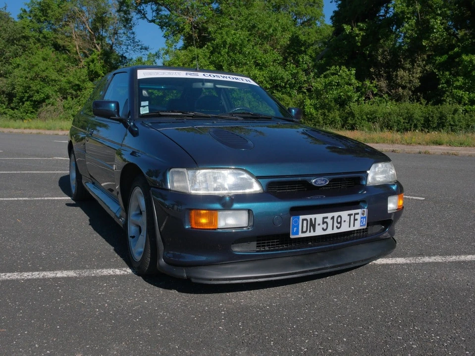 1994 Ford Escort RS Cosworth - Image 3 of 31