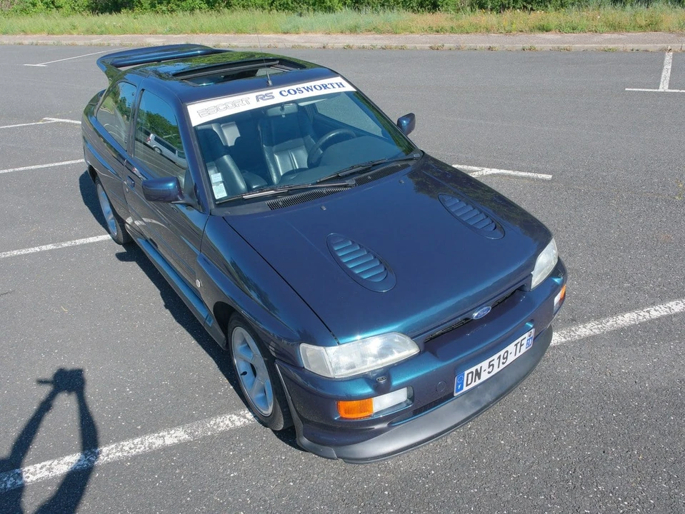1994 Ford Escort RS Cosworth - Image 9 of 31