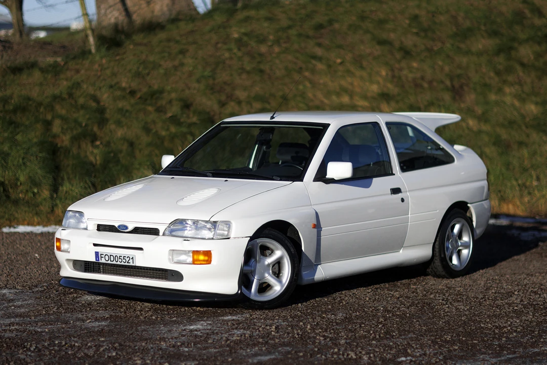 1995 Ford Escort RS Cosworth - Image 2 of 31