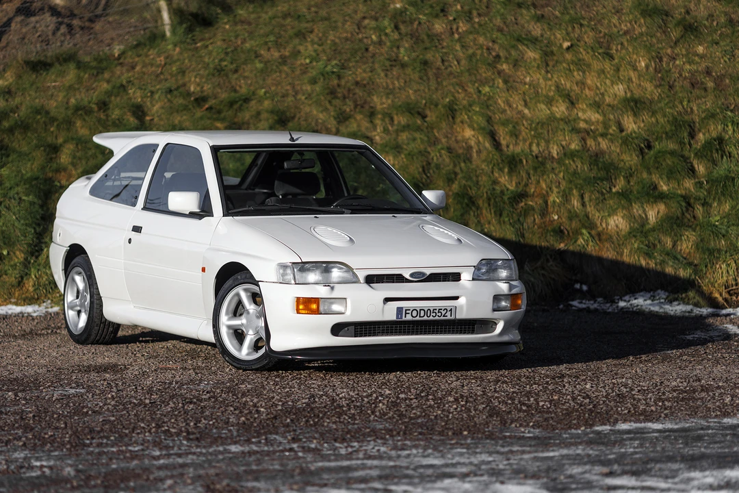 1995 Ford Escort RS Cosworth - Image 18 of 31