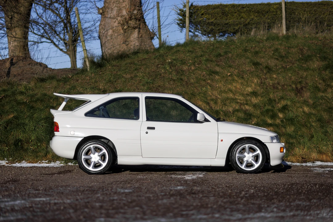 1995 Ford Escort RS Cosworth - Image 9 of 31