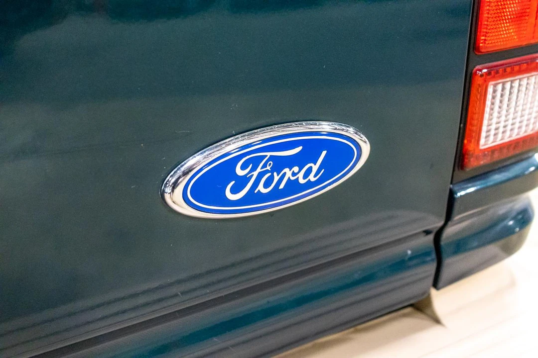1994 Ford Explorer 1st Gen - Image 24 of 31