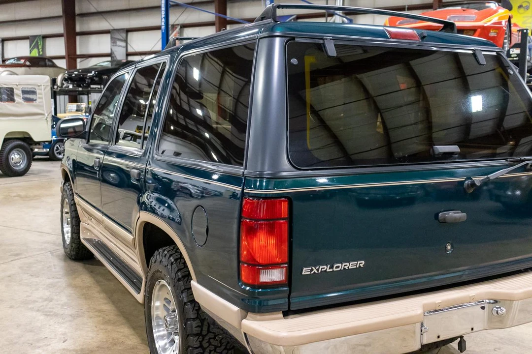 1994 Ford Explorer 1st Gen - Image 9 of 31