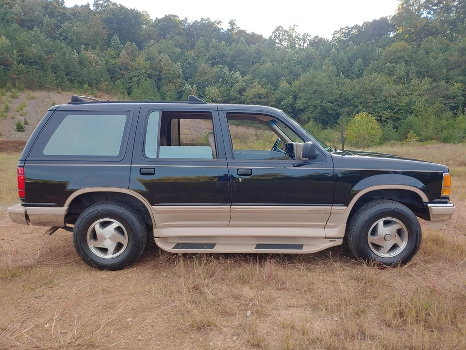 1994 Ford Explorer 1st Gen - Image 15 of 31