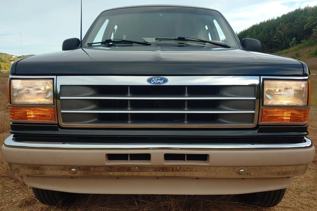 1994 Ford Explorer 1st Gen - Image 2 of 31