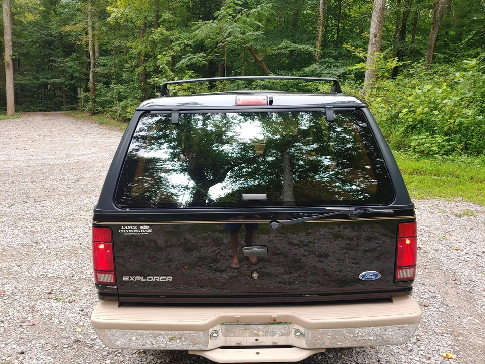 1994 Ford Explorer 1st Gen - Image 11 of 31