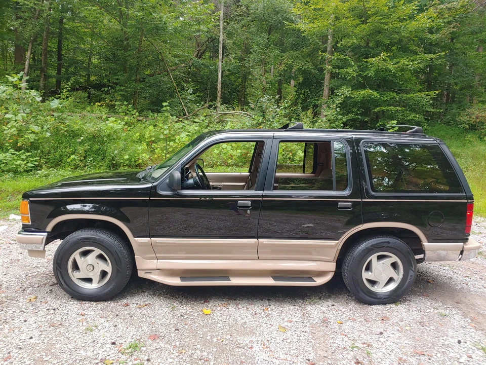 1994 Ford Explorer 1st Gen - Image 8 of 31