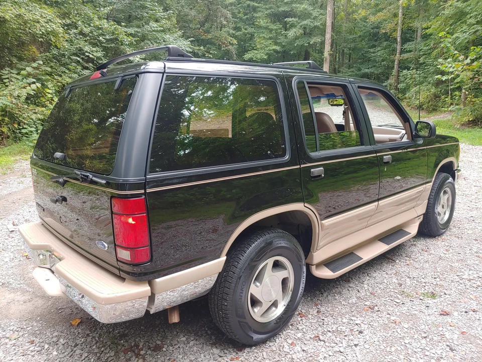 1994 Ford Explorer 1st Gen - Image 13 of 31