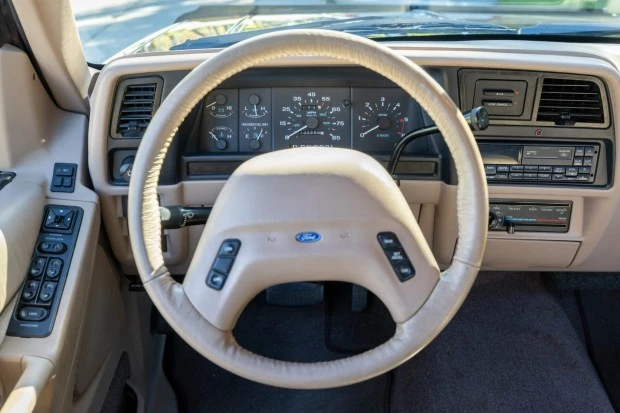 1994 Ford Explorer 1st Gen - Image 5 of 8