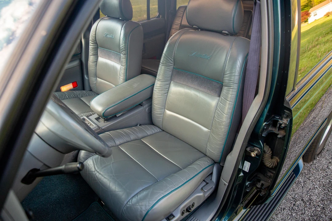 1994 Ford Explorer 1st Gen - Image 27 of 31