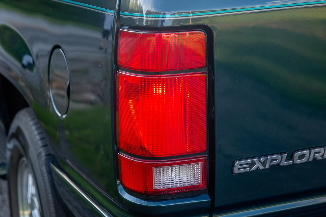 1994 Ford Explorer 1st Gen - Image 16 of 31
