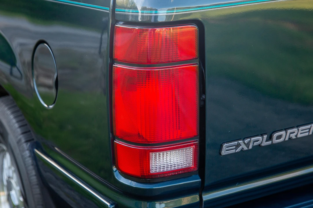 1994 Ford Explorer 1st Gen - Image 15 of 31