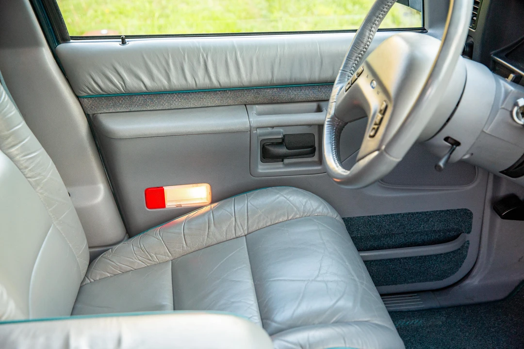 1994 Ford Explorer 1st Gen - Image 30 of 31