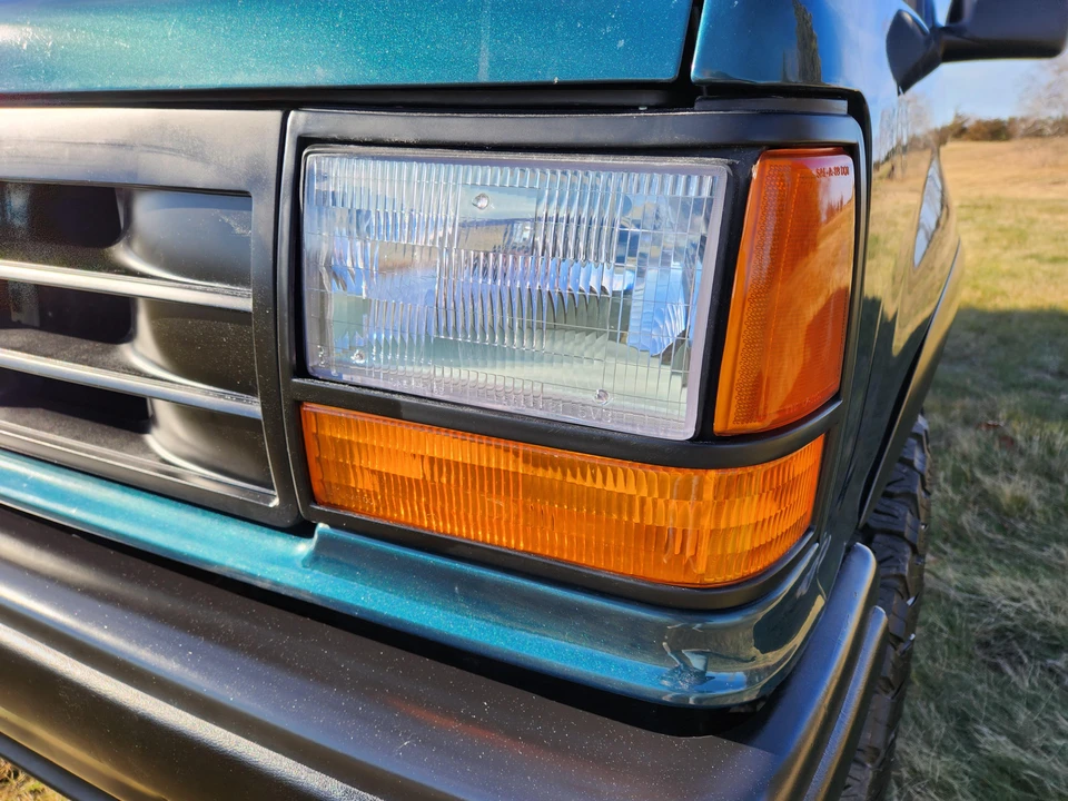 1994 Ford Explorer 1st Gen - Image 26 of 31