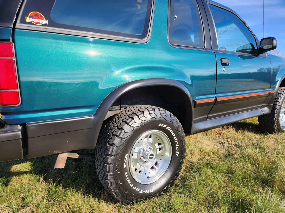 1994 Ford Explorer 1st Gen - Image 28 of 31