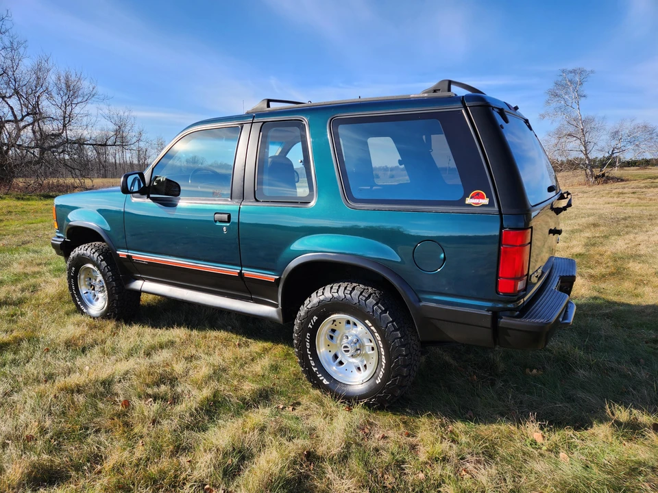 1994 Ford Explorer 1st Gen - Image 15 of 31
