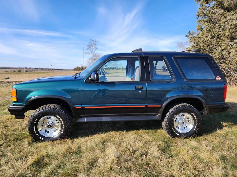 1994 Ford Explorer 1st Gen - Image 12 of 31