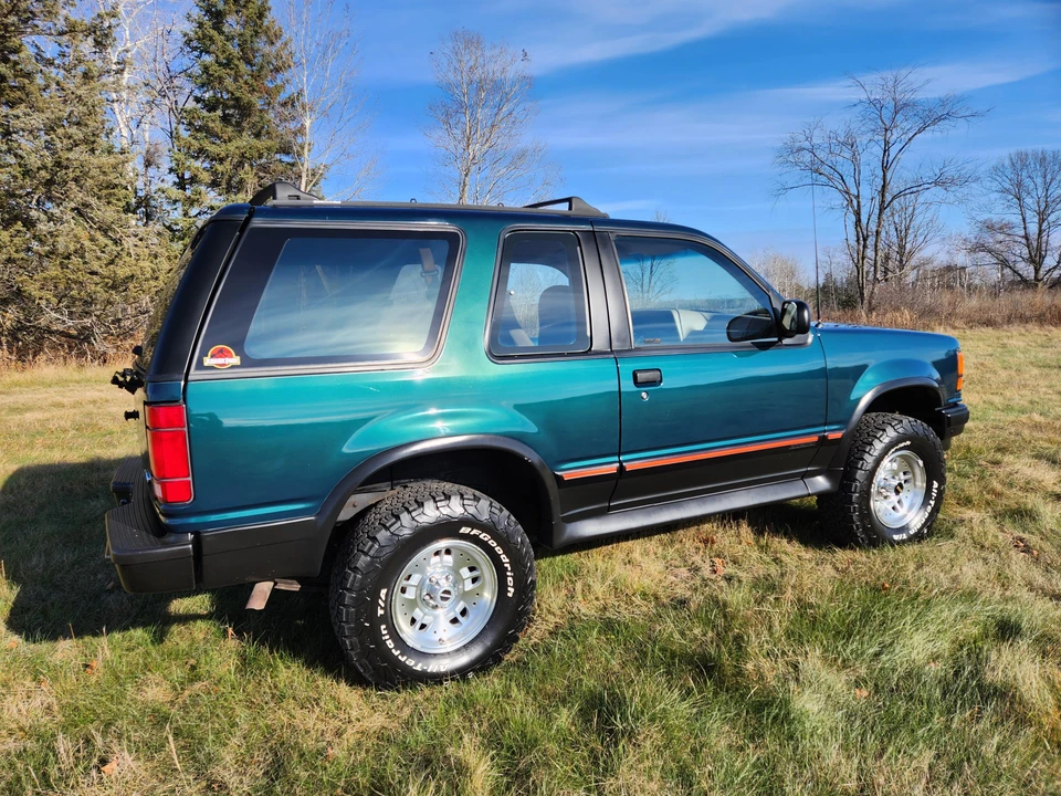 1994 Ford Explorer 1st Gen - Image 19 of 31