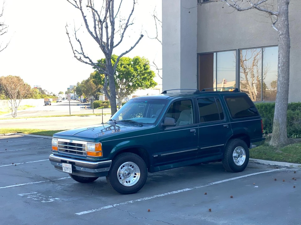 1994 Ford Explorer 1st Gen - Image 9 of 31