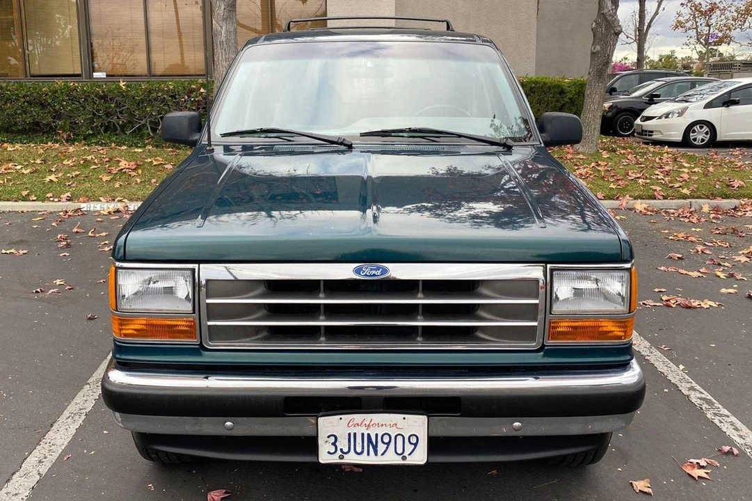 1994 Ford Explorer 1st Gen - Image 2 of 31