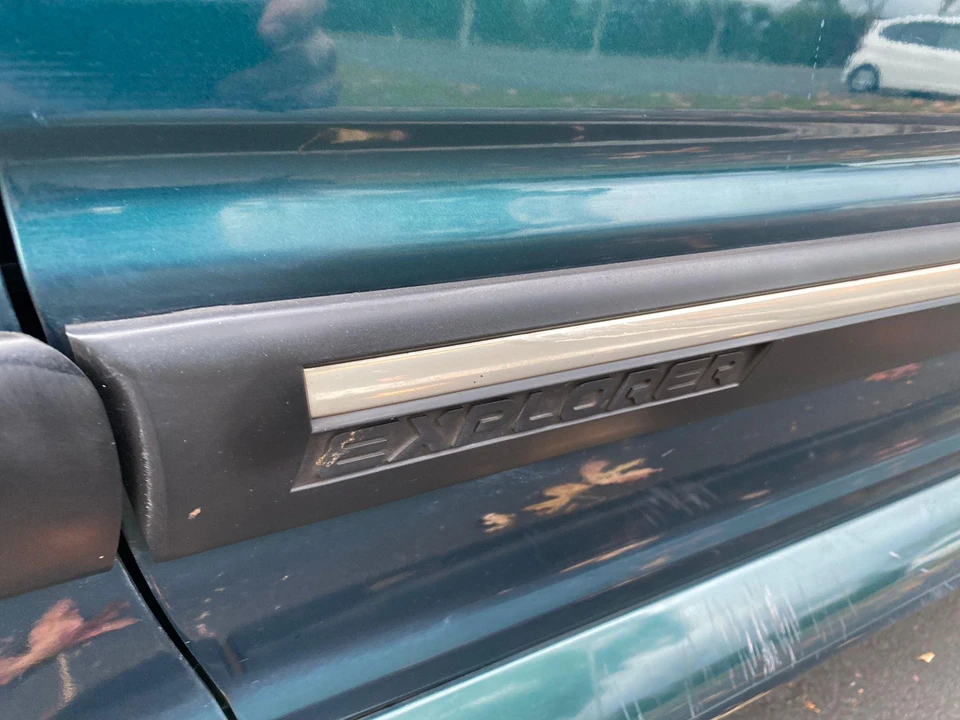 1994 Ford Explorer 1st Gen - Image 27 of 31