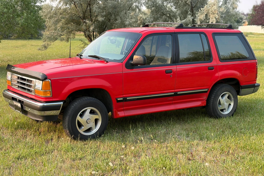 1994 Ford Explorer 1st Gen - Image 2 of 31
